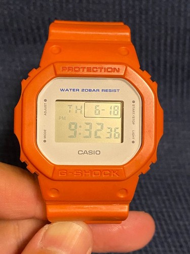 Montre orange numérique casio - numérique,