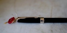 STYLO PLUME PARKER SONNET EN LAQUE NOIRE - FINITION PLATINUM - PLUME EN OR 18 CT