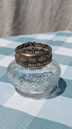 Ancien vase pique - -fleurs, en
