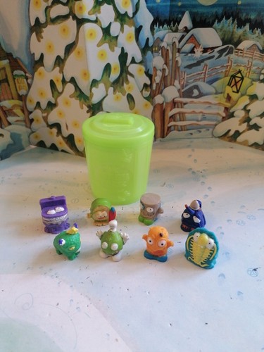 Lot figurines the trash - lot,