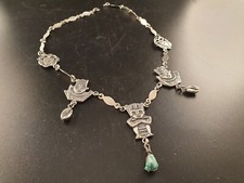 Beau Collier Argent Masques aztèques Breloques Pierre verte Mexique Vintage