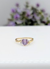 Bague améthyste forme coeur épaulée de 2 oxydes Or 750 Millième (18 CT) 1,32g