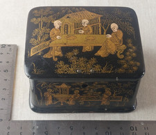Ancienne petite boite à