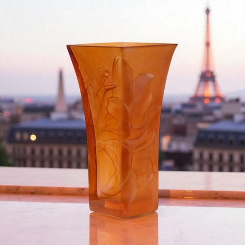 Daum 05125 retired rare vase - daum,