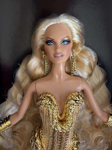 Barbie the blonds - blonds, gold