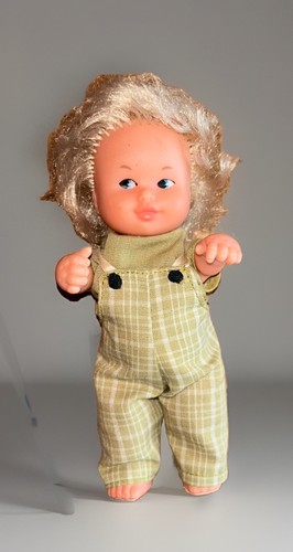 Rare poupée nina famosa - poupée,