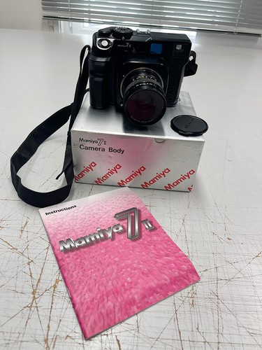 Mamiya 7ii 80mm f 4 - +,