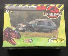 Revell Monogram SnapTite – Gatherer's Mercedes-Benz - Class – Jurassic park 1:25