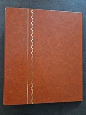 2 Classeurs timbres neuf / 4 anneaux / format 27x32x5