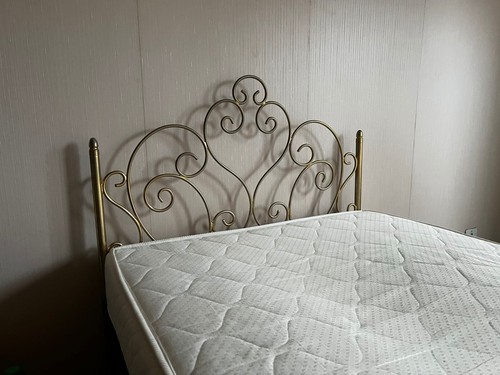 Vend chambre jeune fille - vend,