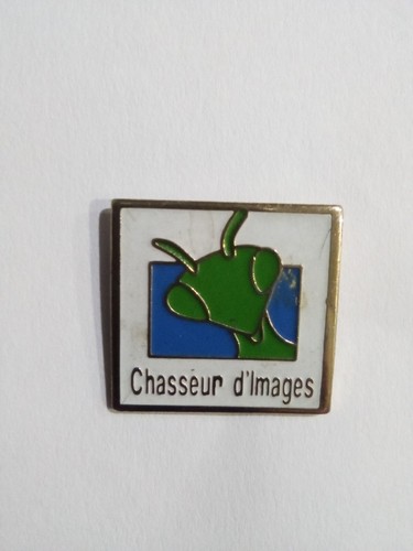 Pin média presse chasseur - pin's,