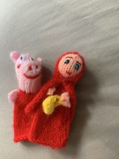 MARIONNETTE DE DOIGT EN TRICOT PEPPA PIG OU PETIT CHAPERON ROUGE, PRIX POUR 1