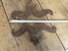 2 Anciennes ferrures