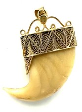 PENDENTIFS OR 18 CARATS - Griffe 3 x 4 cm - 15,33 g