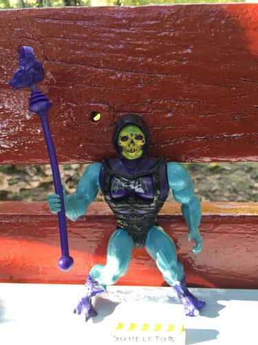 Figurine skeletor man - figurine,