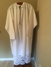 Alb whit a crochet lace