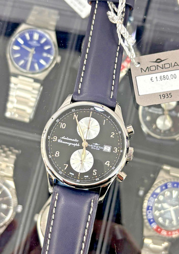 Montre mondia 0630 - montre,