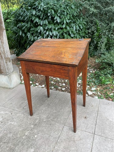 Vieux petit bureau dos âne - bureau, d'âne