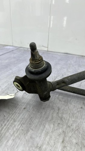 Moteur essuie glace avant