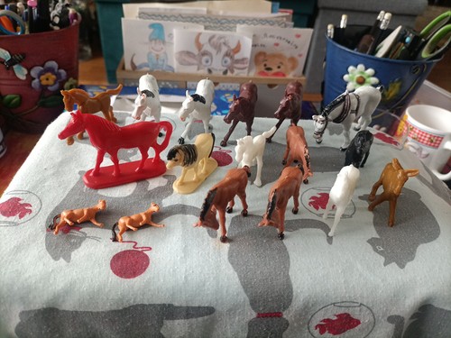 Figurine cheval - ,