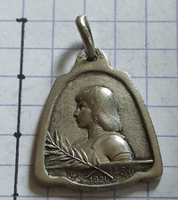 Ancien Pendentif Médaille Religieuse Jeanne d'Arc DOMREMY 1920 FRANCE