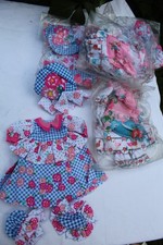 lot de vêtement de poupée poupon ancien vintage NEUF mundia créatives