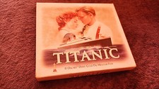 Superbe coffret titanic cassette VHS avec photos + bande film 35 mn original
