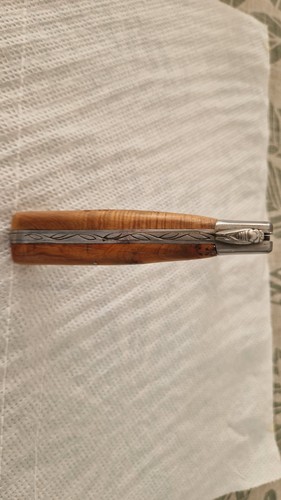 Couteau pliant traditionnel