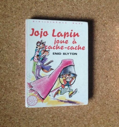 Jojo lapin joue cache - lapin, à