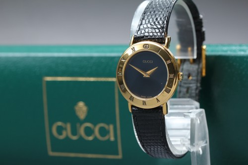 Exc avec boîtier - boîtier], montre