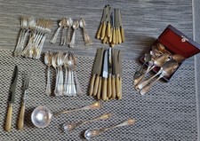 Argenterie, métal plaqué, ménagère 12 personnes, 65 pièces, parfait état