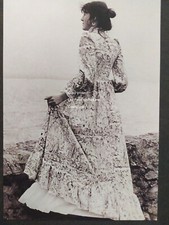 Robe LAURA ASHLEY  1966 haute couture  document photo cut out