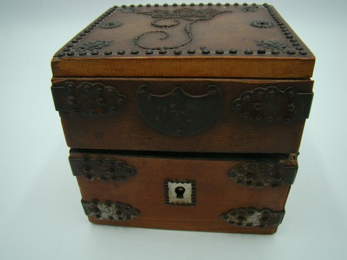 Petit coffret xixe contenant - coffret,