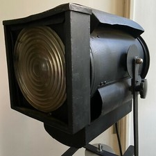 Projecteur Tungsten avec lentille Fresnel puissance 2000 watts