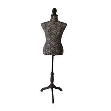 Mannequin de couture, vitrine