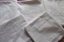 PARURE DE LIT / 1 drap 2 taies