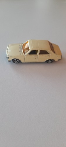 Voiture miniature peugeot - voiture,