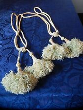  ANCIENNE PAIRE EMBRASES RIDEAUX BEIGE VERT 2 GLANDS 14 CM HAUTEUR 56 CM VINTAGE