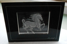 Cadre décoratif en cristal à décor gravé de cheval KISLINGER
