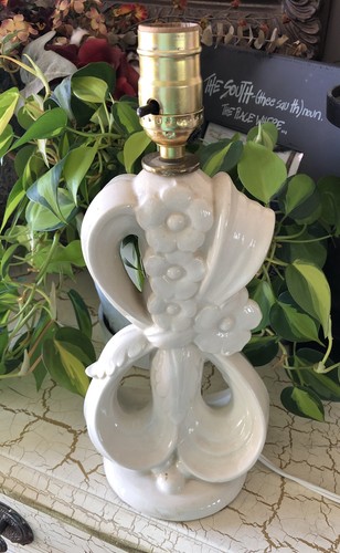 Vintage creamy white boudoir - vintage,