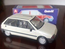 voiture miniature 1/12