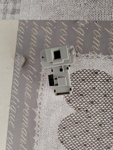 Securité fermeture porte lave