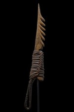 RARE TÊTE DE HARPON ASMAT