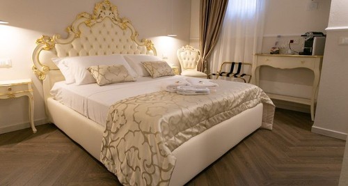 Lit double baroque - lit, cuir