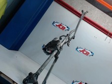 Moteur essuie glace avant