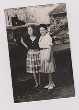 photo ancienne ?️ femmes voiture remorque chien été 1947