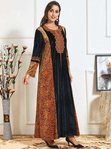 Robe velours noire - en,