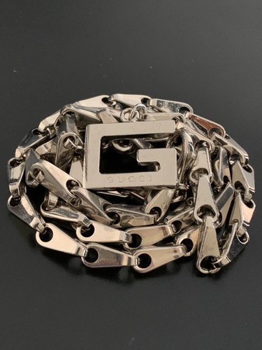 Gucci collier à pendentif - gucci,