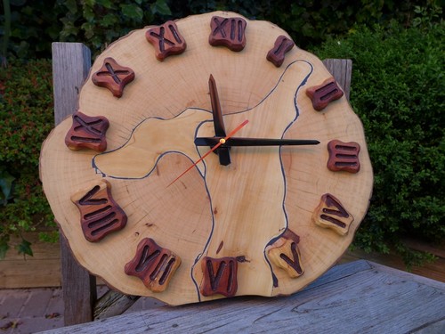 Grande horloge murale - , bois