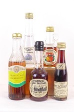 4 cl alcools divers lot de 5 mignonettes divers producteurs années 70